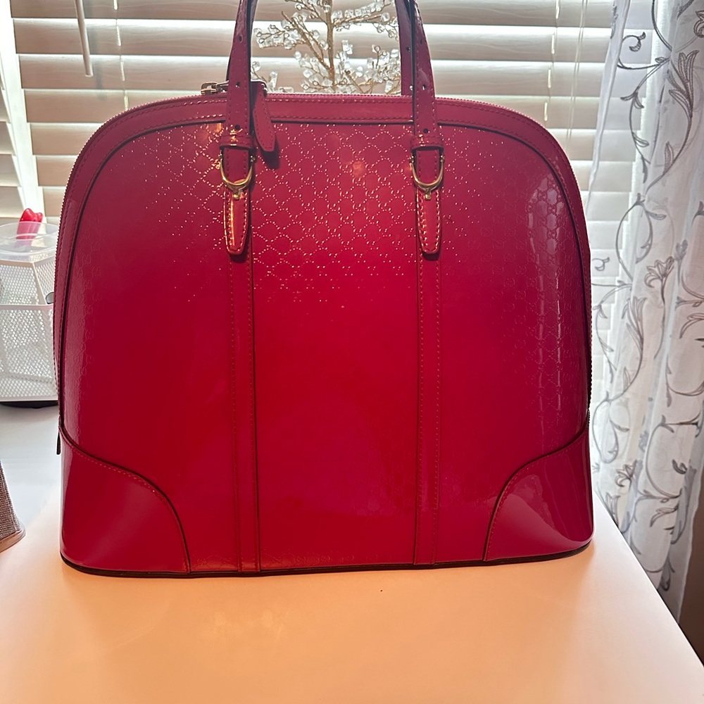 Elegant Fuscia Gucci Women's Bag WORN TWICE